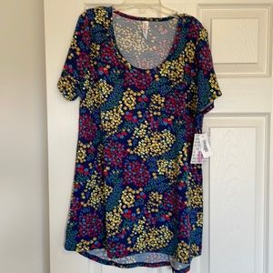 Lularoe classic tee. New with tags